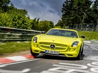 メルセデス SLS AMG のEV、ニュルで市販EV最速タイム…7分56秒234 画像