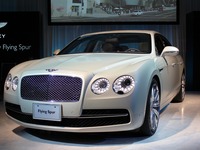 【ベントレー フライングスパー 発表】後席の居住性向上でコンチネンタルGTから独立 画像