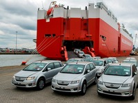 中国BYDのEV、e6 が英国上陸…50台以上が実証実験へ 画像