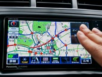 【ストラーダ R500WD】安全・安心機能とスマホ連携を強化した中核モデル［写真蔵］ 画像