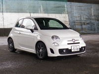 【アバルト 500 試乗】5速MT車が持つ独特の存在感…松下宏 画像