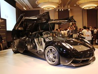 【パガーニ ウアイラ 日本発表】小さくも独立メーカーなのは、創造力を発揮するため 画像