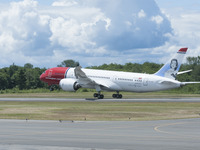 ボーイング、ノルウェジアン航空が運用する最初の787ドリームライナーをILFCに納入 画像