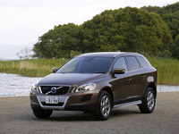 【ボルボ XC60 ロングドライブ】快適性の高い車内空間…随所に施された北欧デザインの魅力 画像