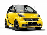 スマート フォーツー、ブラック&イエローの限定モデルを発売 画像