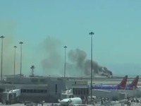 サンフランシスコでアシアナ航空の777が着陸失敗、炎上 画像