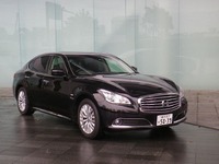 【日産 シーマ 試乗】静かで滑らかかつ力強い高級車の走り…松下宏 画像