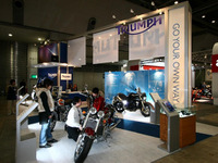 【東京モーターサイクルショー05】復活の老舗、トライアンフ写真蔵 画像