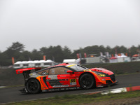 【SUPER GT 第4戦】GT300もARTAが制覇、高木真一&小林崇志のCR-Zが2連勝 画像