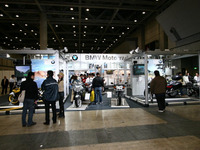 【東京モーターサイクルショー05】写真蔵…大きくなるBMWブース 画像