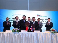 タイ国営石油ＰＴＴ、中国中化集団と提携 画像