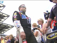 【NASCAR】スチュアート、クラッシュで足を骨折しワイルドカードは絶望的［動画］ 画像