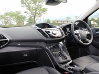 【フォード クーガ 新型 発売】ベンチレーションと操作性を改善 画像