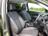 【フォード クーガ 新型 発売】ターゲットはミニバン卒業層 画像