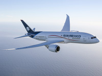 ボーイング、ILFCと共に最初の787ドリームライナーをエアロメヒコ航空に納入 画像