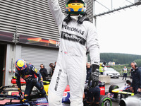 【F1 ベルギーGP】予選、悪天候のなかハミルトンがポール奪取 画像