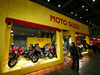 【東京モーターサイクルショー05】際立つ個性…モトグッチ 写真蔵 画像