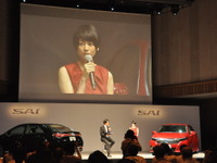 【トヨタ SAI 改良新型】真木よう子登場「あえてチャーミングに」 画像