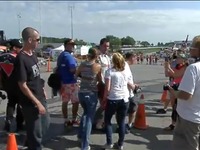 【NASCAR】パピス、ライバルの彼女に平手打ちをされ顎を脱臼［動画］ 画像