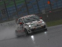 チンクエチェント レーシング、S耐 岡山ラウンドは無念のリタイア 画像