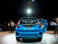 【ホンダ フィット 新型発表】伊東社長、6極開発は「偉大なる一歩」 画像