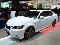 【フランクフルトモーターショー13】レクサスGS 新型に GS300h…欧州勢に対抗の4気筒ハイブリッド 画像