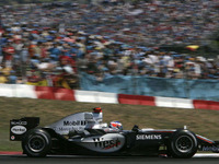 ライコネン、余裕の快勝 画像