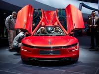 【フランクフルトモーターショー13】VW XL1、欧州複合モード111.1km/リットル［詳細画像］ 画像