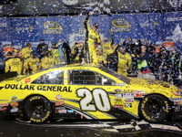 【NASCARスプリントカップ・チェイス 第1戦】トヨタのケンゼス、プレイオフ初戦に勝利 画像