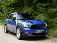 MINI クーパー クロスオーバー/ペースマン に4WDモデルを追加 画像