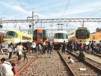 近鉄、五位堂と高安で「鉄道の日」記念の車両基地公開イベント…電動貨車も運転 画像