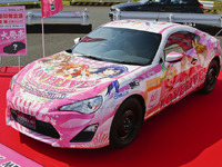 「ラブライブ!」公式販売痛車を痛Gふぇすたにて発表…声優ナビバージョンも 画像