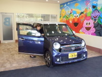 【新聞ウォッチ】ホンダ販売会社の挑戦、USJとコラボで大阪発「お・も・て・な・し」納車 画像