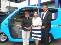 BEETフィリピン、比国初の三輪EVナンバーを取得 画像