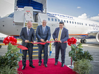 ボーイング、最初のNG737‐800をロシアのロステックに納入 画像