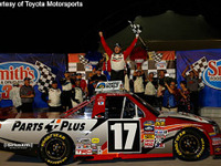 【NASCARキャンピングワールド 第17戦】トヨタ、ペターズが今季2勝目 画像