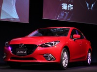 【新聞ウォッチ】マツダ 新型アクセラでHVデビュー、小飼社長「まずはしっかり勉強します」 画像