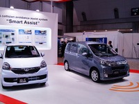 【ITS世界会議13】ダイハツはスマートアシスト搭載車でアピール 画像