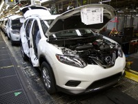 日産 ローグ 新型、米国で生産開始 画像
