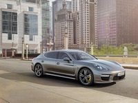 【東京モーターショー13】ポルシェ、パナメーラ ターボSエグゼクティブ を世界初公開 画像