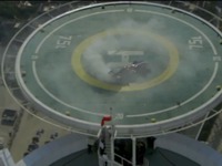 レッドブル F1、地上210mでドーナツスピン［動画］ 画像
