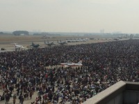 過去最高記録を軽々と破る32万人の来場者…入間基地航空祭 画像