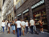 元F1ドライバー、ナニーニの店がご難! 画像