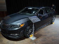 【SEMAショー13】アキュラ RLX に「VIPセダン」…都市の夜に似合うカスタマイズ 画像