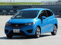 新車乗用車販売ランキング、フィット が2年5か月ぶりにトップ…10月車名別 画像