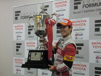 【スーパーフォーミュラ 最終戦】決勝第2レース…山本尚貴、劇的攻防を経て初代王者に輝く 画像