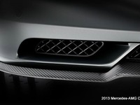 メルセデスベンツ AMG、謎の新型車を予告 画像