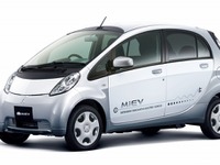 三菱 i-MiEV 価格改定…実質負担は172万円から 画像