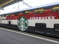 「走るスタバ」スイスに登場…2階建て食堂車を改造、11月21日から運行開始 画像