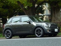 【ミニ クーパークロスオーバー ALL4 試乗】実用性の高さが味わえる4WD…島崎七生人 画像